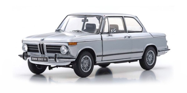 BMW Miniatur 2002 TII silber 1:18