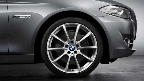 BMW Alufelge V-Speiche 281 - 5er F10 / 6er F06 F12 F13 hinten 18"