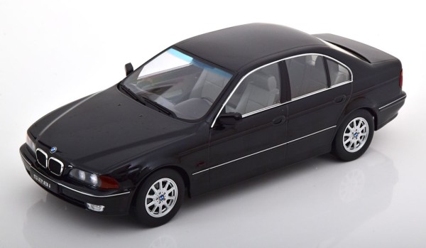 BMW Miniatur 5er E39 Limousine schwarz 1:18