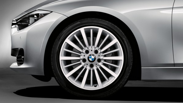 BMW Alufelge Vielspeiche 416 - 3er F30 F31 F34 F35 / 4er F32 F33 F36 18"