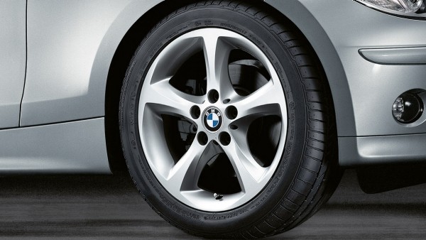 BMW Alufelge Sternspeiche 256 - 1er E81-E88 17"